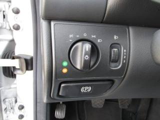 MERCEDES-BENZ CLK 200 usata 34