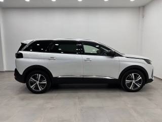 PEUGEOT 5008 usata, con Autoradio