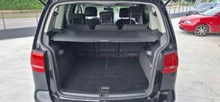 VOLKSWAGEN Touran usata, con Servosterzo