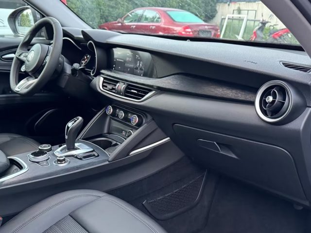ALFA ROMEO Stelvio usata, con Controllo automatico clima