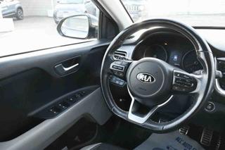 KIA Stonic usata, con USB