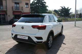 VOLKSWAGEN T-Roc usata, con Autoradio