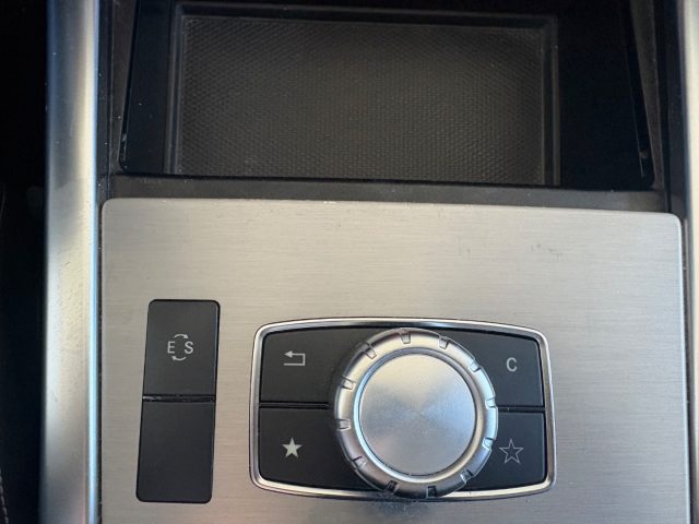 MERCEDES-BENZ E 200 usata, con Climatizzatore automatico, 2 zone