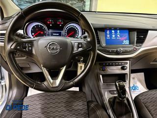 OPEL Astra usata, con Volante in pelle