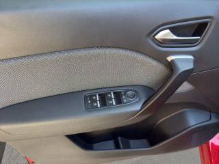 RENAULT Captur usata, con Bracciolo