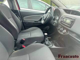 TOYOTA Yaris usata, con Autoradio