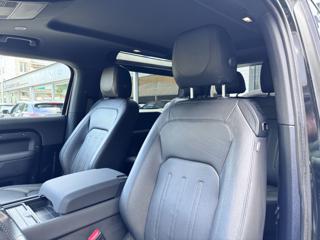 LAND ROVER Defender usata, con Boardcomputer