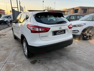 NISSAN Qashqai usata, con Autoradio