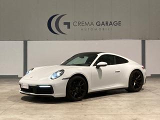 PORSCHE 911 Carrera 4