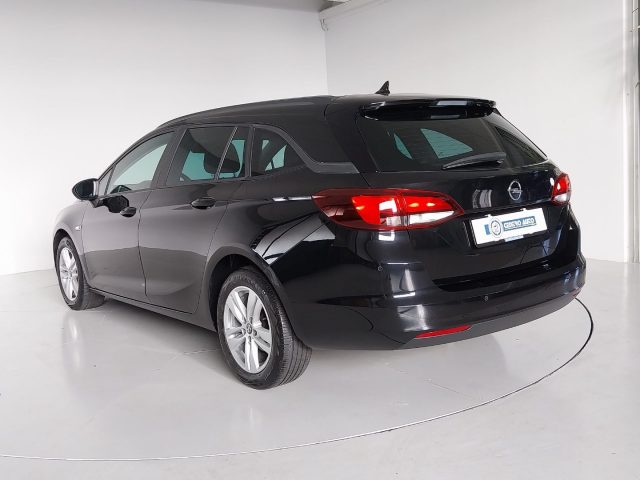 OPEL Astra usata, con Cruise Control