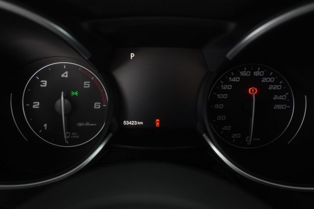 ALFA ROMEO Stelvio usata 12