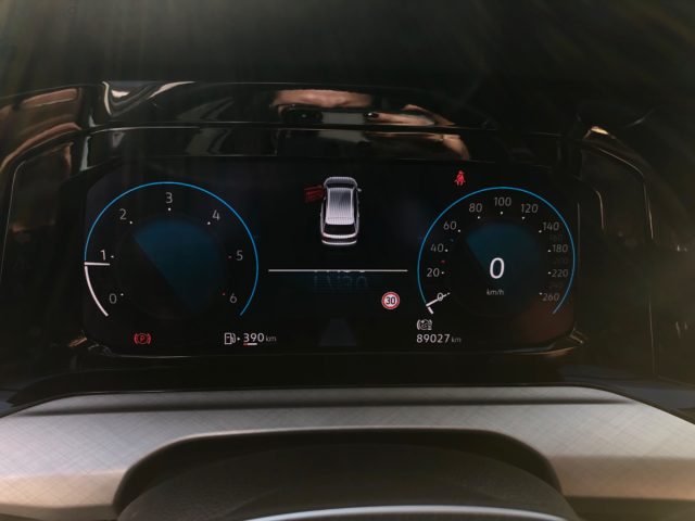 VOLKSWAGEN Golf Variant usata, con Cruise Control