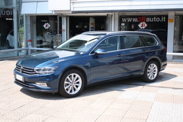 VOLKSWAGEN Passat Variant usata, con ABS
