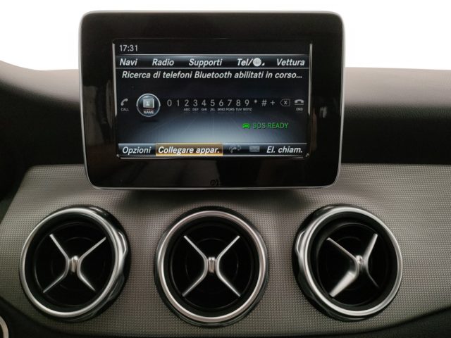 MERCEDES-BENZ GLA 180 usata, con Sedile posteriore sdoppiato