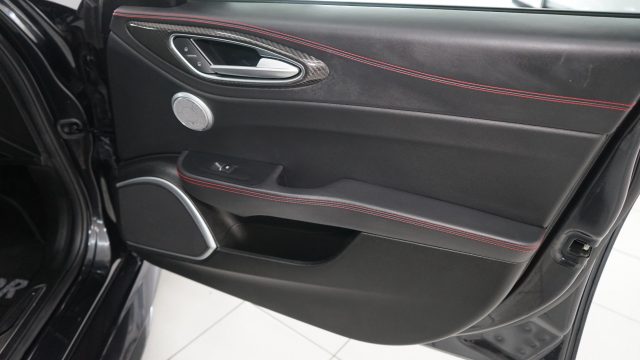 ALFA ROMEO Giulia usata, con Schermo multifunzione interamente digitale
