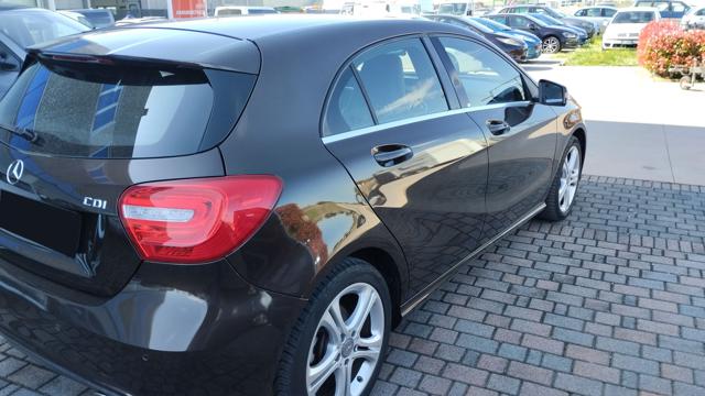MERCEDES-BENZ A 180 usata, con Alzacristalli elettrici