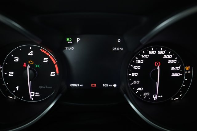 ALFA ROMEO Stelvio usata 6