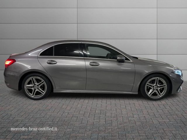 MERCEDES-BENZ A 180 usata, con Autoradio