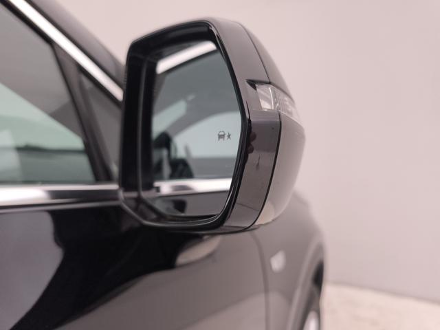 CADILLAC XT4 usata, con Leve al volante