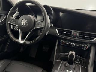 ALFA ROMEO Giulia usata, con Volante in pelle