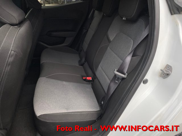 MITSUBISHI Colt usata, con Autoradio