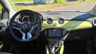 OPEL Adam usata, con Park Distance Control