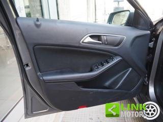 MERCEDES-BENZ A 180 usata, con Telecamera per parcheggio assistito