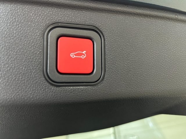 ALFA ROMEO Junior usata, con Park Distance Control