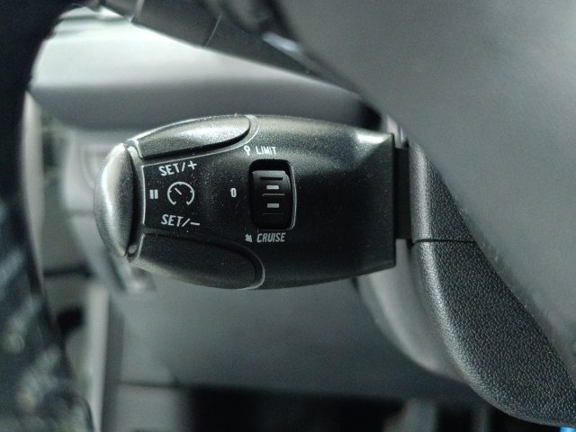 PEUGEOT 208 usata, con Sensore di pioggia