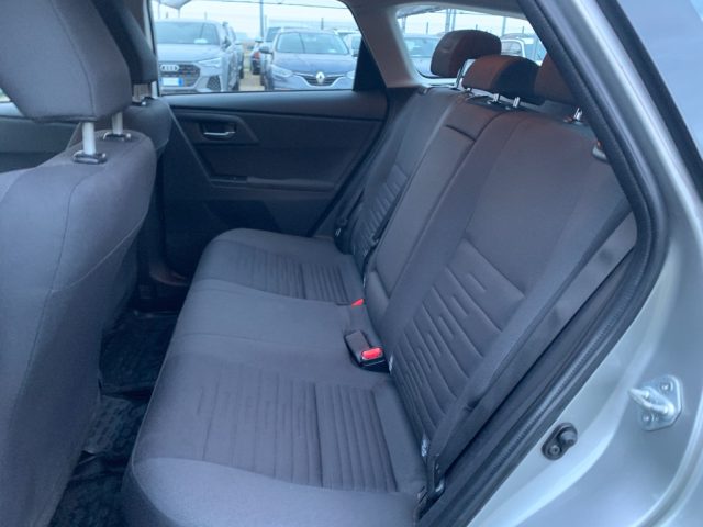 TOYOTA Auris Touring Sports usata, con Controllo automatico clima