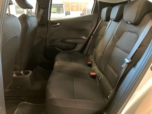 RENAULT Clio usata, con Fari LED
