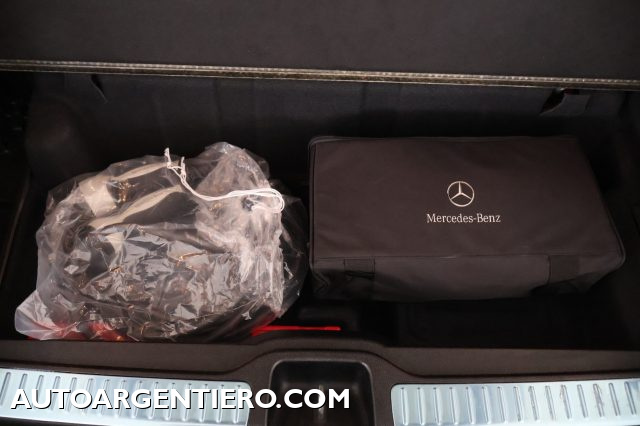 MERCEDES-BENZ GLC 300 usata, con Specchietti laterali elettrici