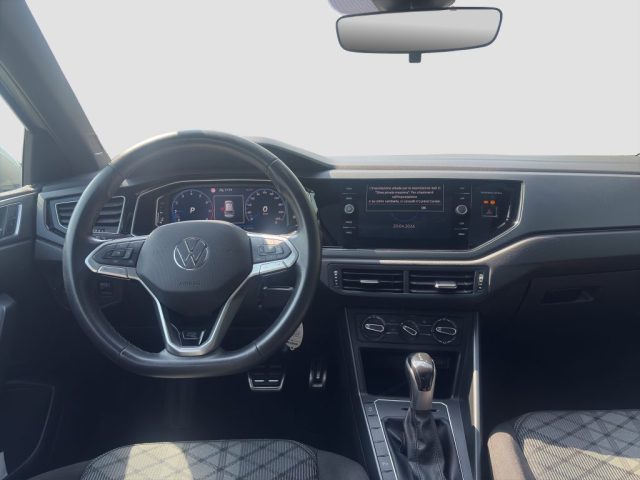 VOLKSWAGEN Taigo usata 10