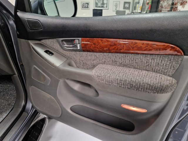 TOYOTA Land Cruiser usata, con Supporto lombare