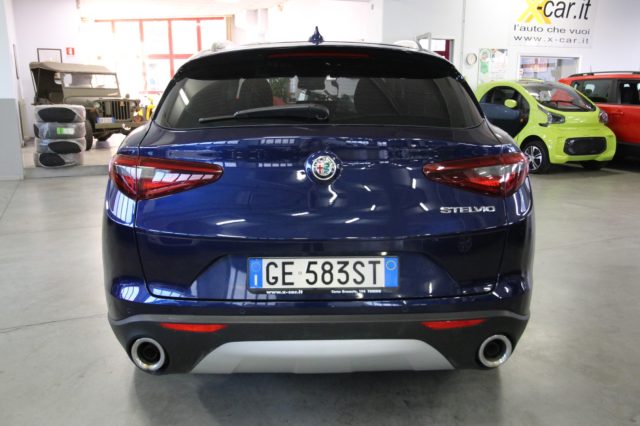ALFA ROMEO Stelvio usata, con Autoradio