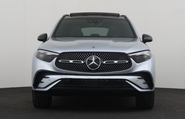 MERCEDES-BENZ GLC 300 usata, con Boardcomputer