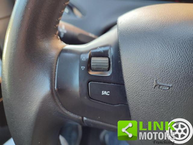 PEUGEOT 208 usata 26