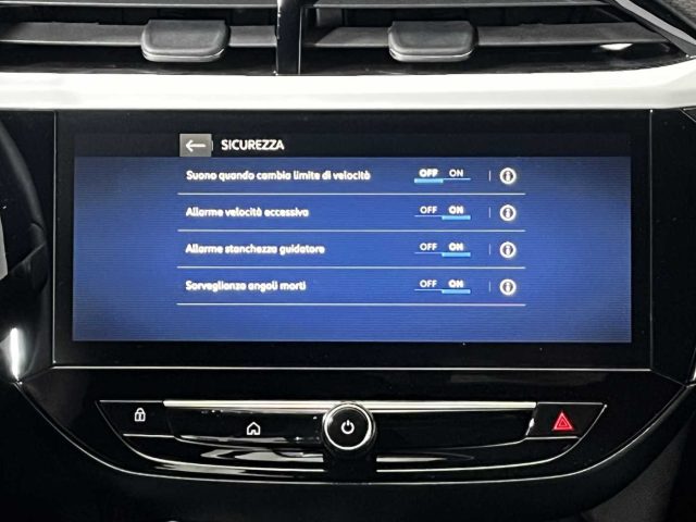 OPEL Corsa usata, con Sensore di pioggia