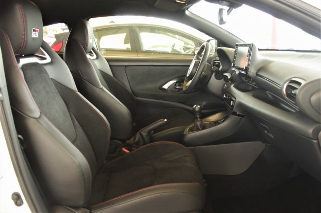TOYOTA Yaris usata, con Climatizzatore