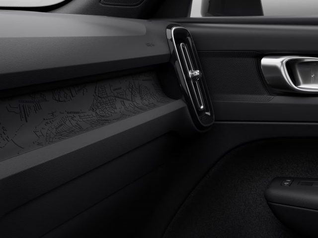 VOLVO EC40 usata, con Controllo automatico clima