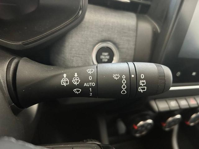 RENAULT Clio usata, con Park Distance Control