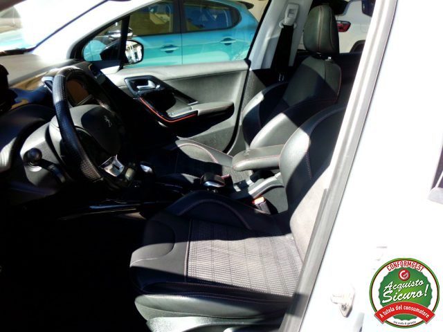 PEUGEOT 2008 usata, con Chiusura centralizzata