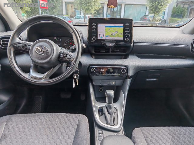TOYOTA Yaris usata, con Servosterzo