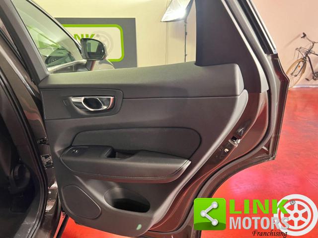 VOLVO XC60 usata, con Fari LED