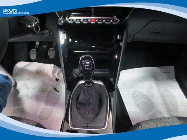 PEUGEOT 2008 usata, con Boardcomputer