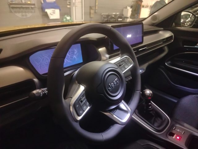 JEEP Avenger usata, con Bluetooth