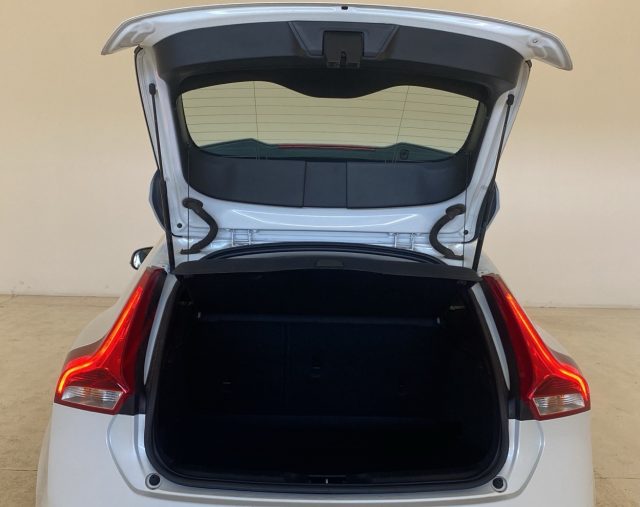 VOLVO V40 usata, con Airbag laterali