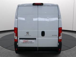 PEUGEOT Boxer usata, con Bluetooth