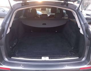 MERCEDES-BENZ E 200 usata, con Autoradio