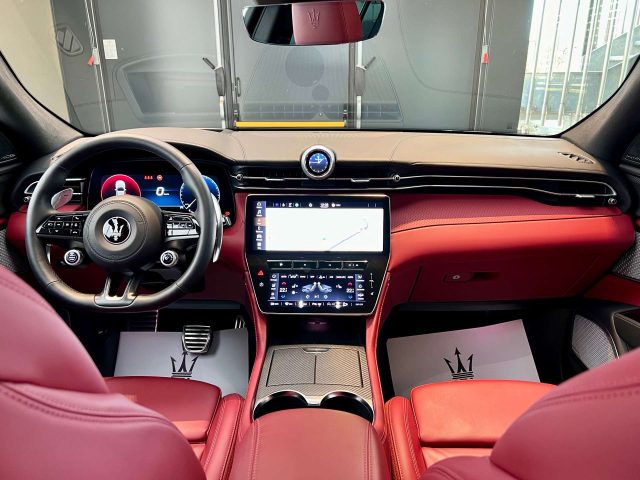 MASERATI Grecale usata, con Sistema di navigazione